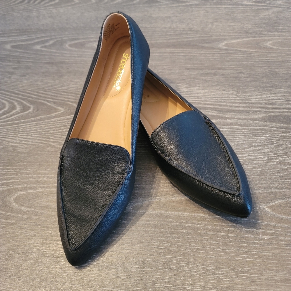 EUC Shoedazzle Casual Loafer Size 10